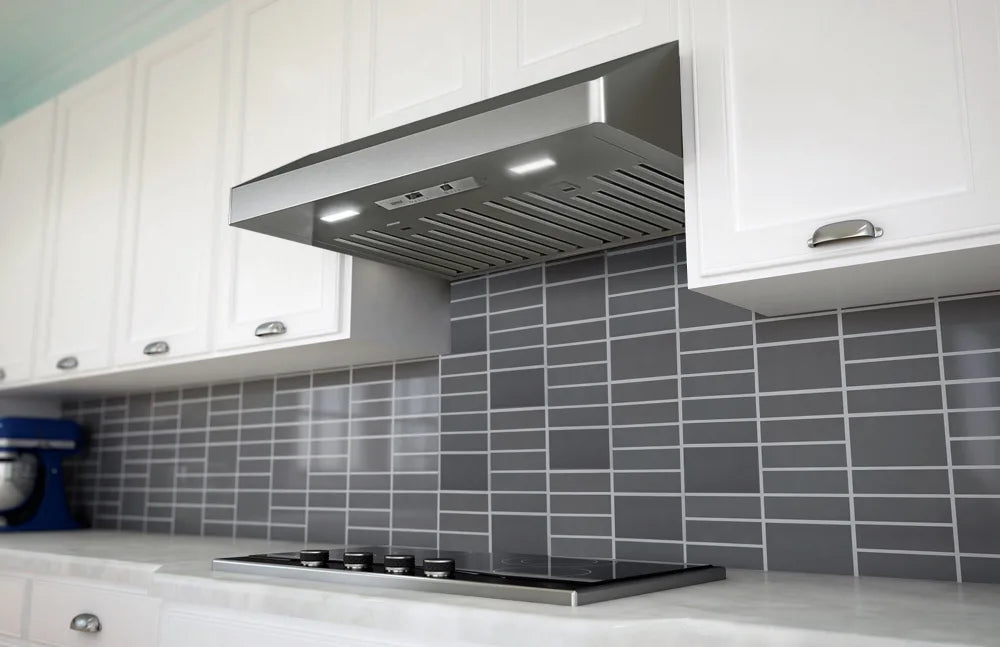 Zephyr Gust, UC, 30in, SS, Baffles, LED