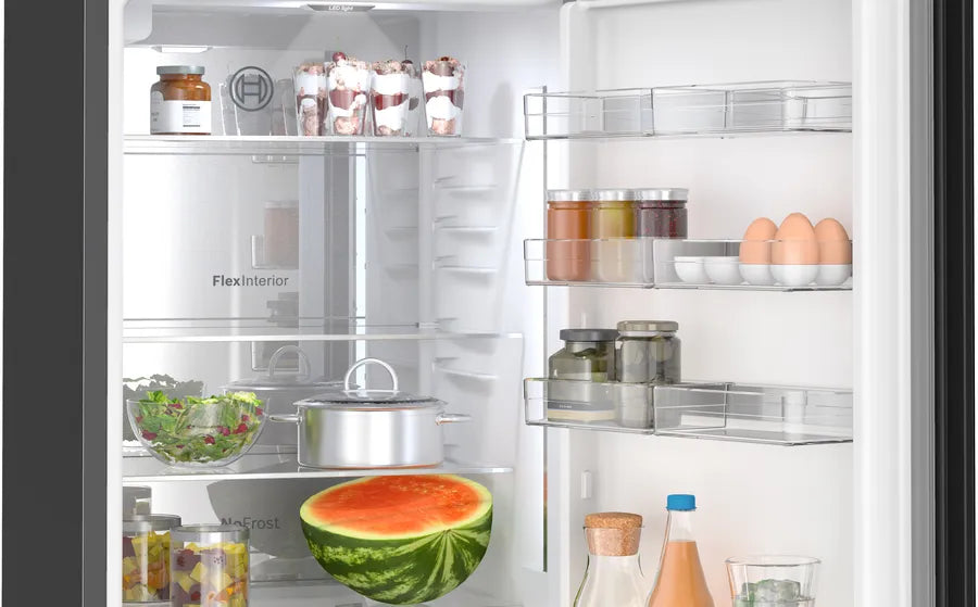 Bosch 800 Series, free-standing fridge-freezer with freezer at bottom, glass door, 24'