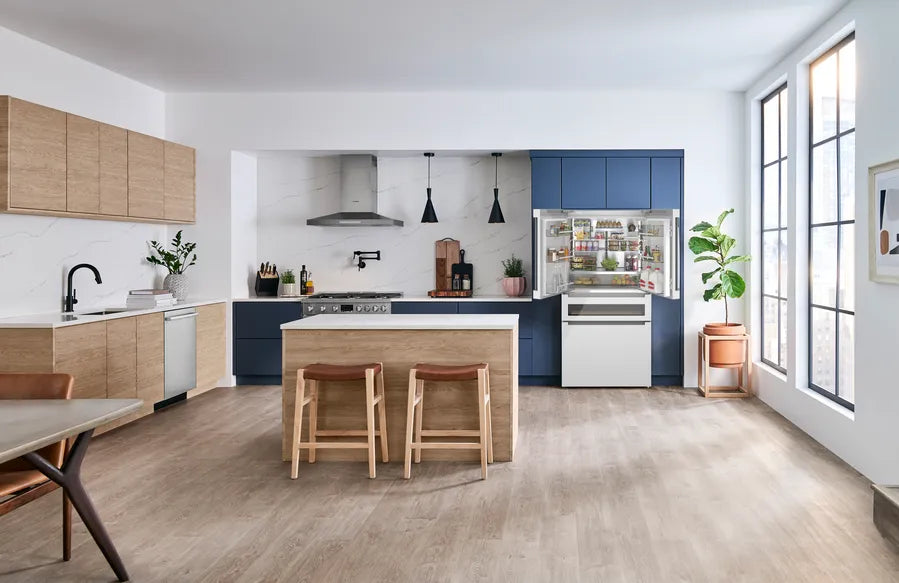 Bosch 800 Series, French Door Bottom Mount Refrigerator, Glass door, 36'', White, Tota