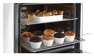 Blomberg 24" 2.51 cu.ft. Free-Standing Electric Range, True Convection