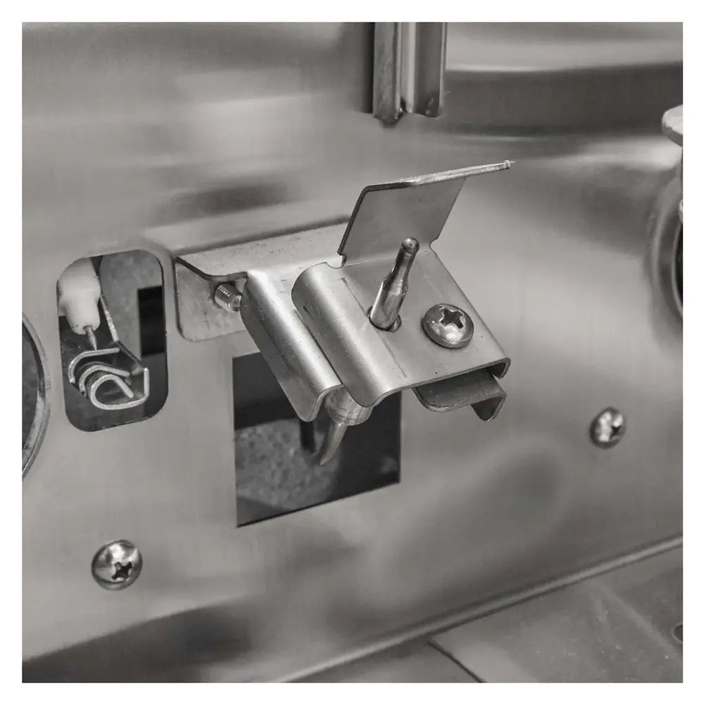 Coyote 42 IN CL SERIES GRILL 5 BURNER LP