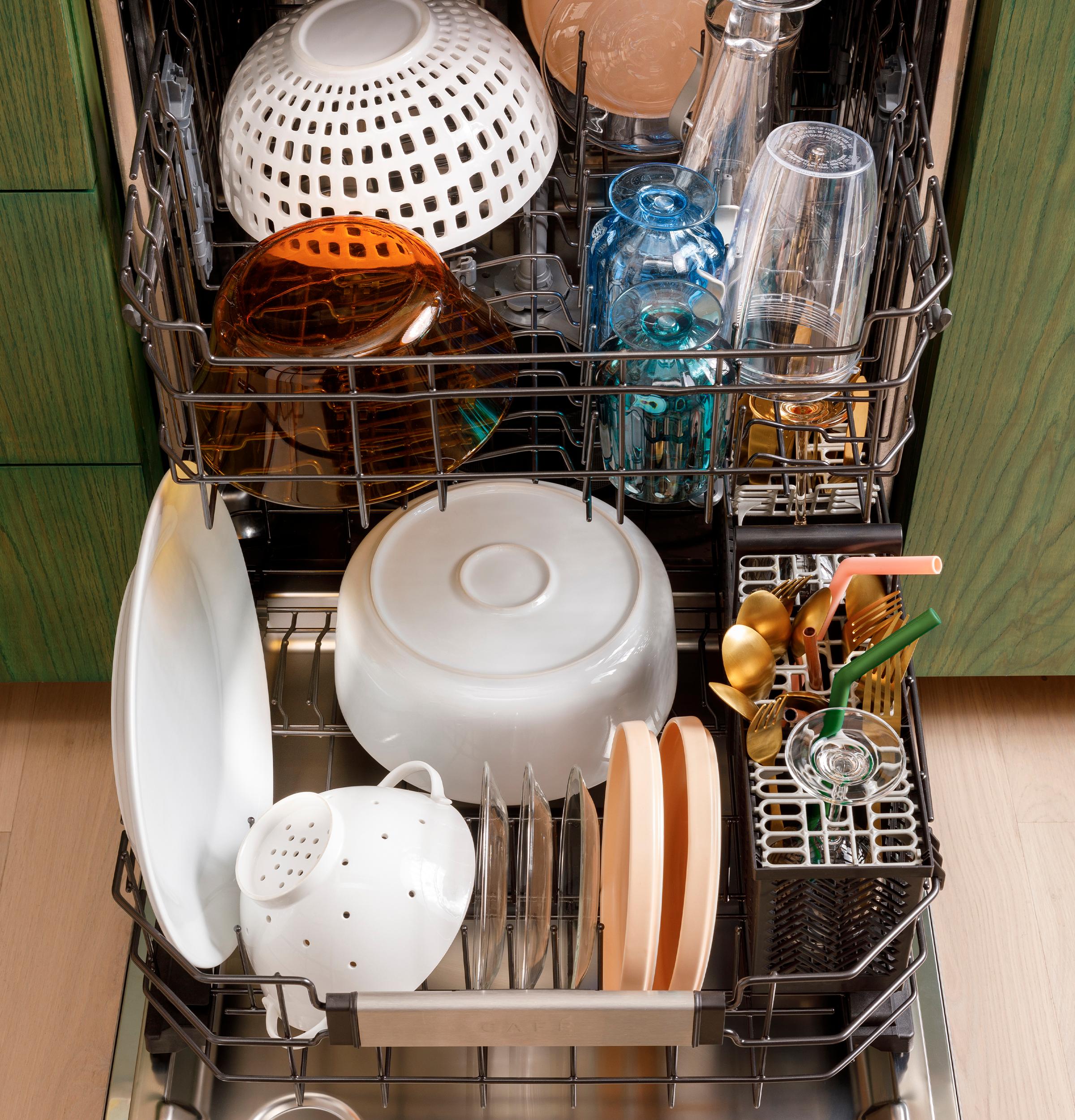 Cafe CAFÉ™ CustomFit ENERGY STAR Stainless Interior Smart Dishwasher with Ultra Wash 