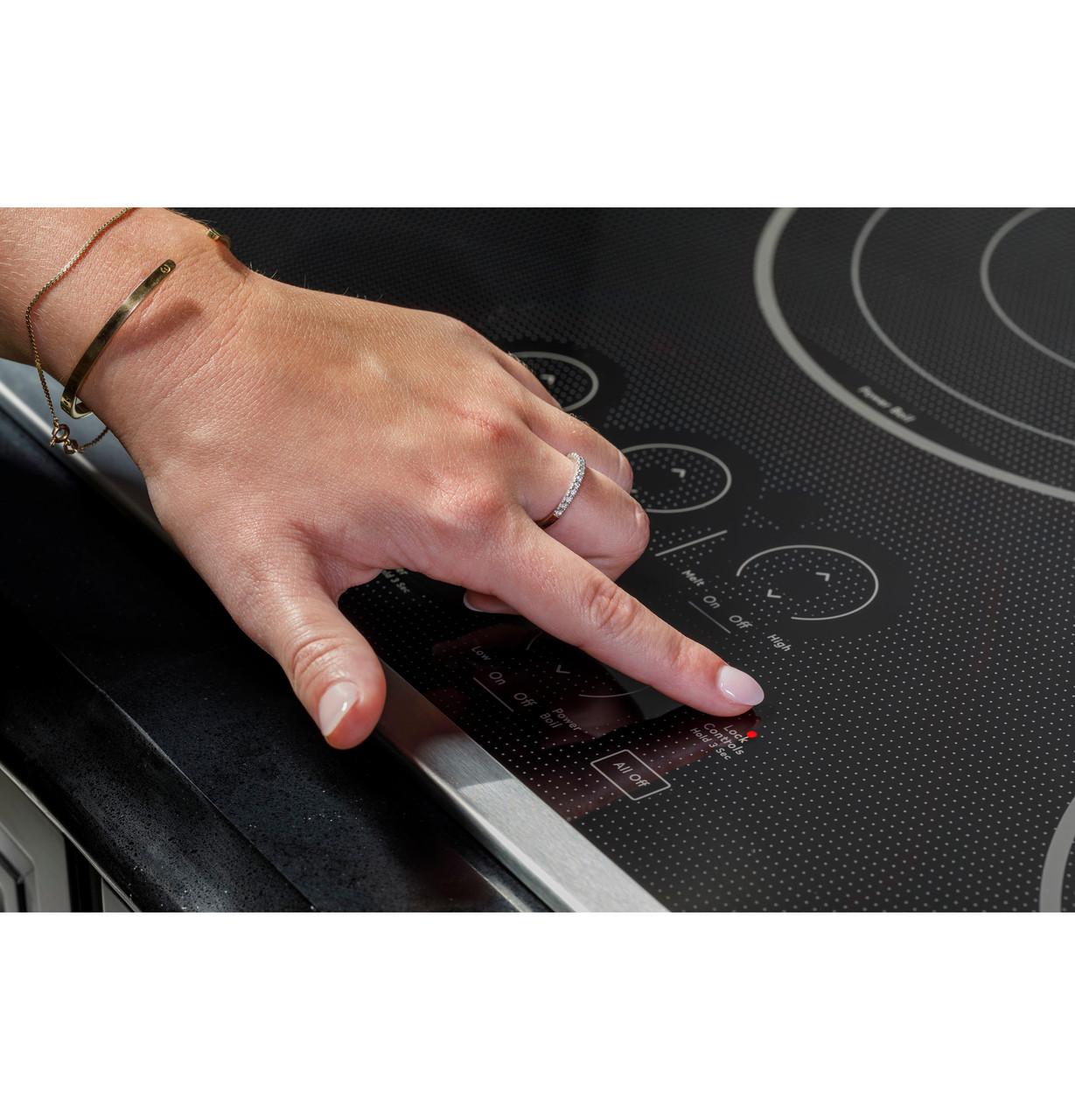 Cafe CAFÉ™ 30" Touch-Control Electric Cooktop
