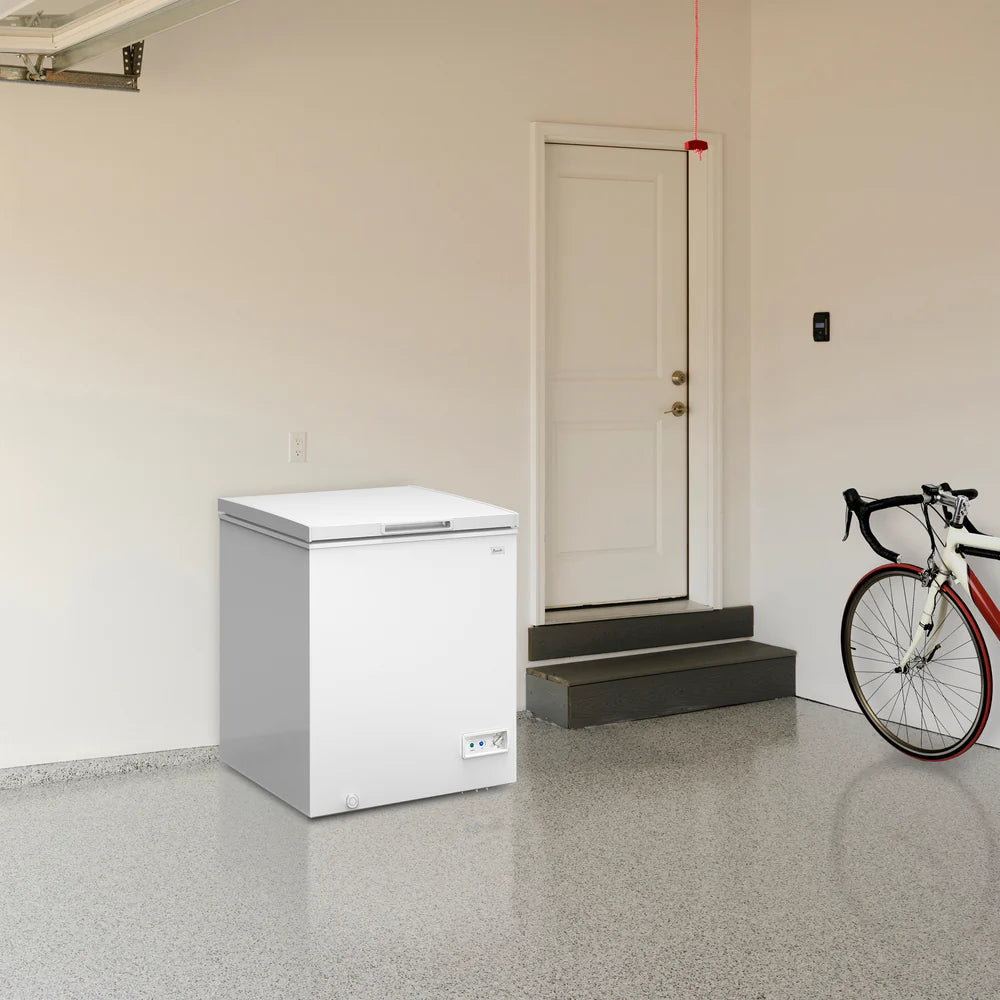 Avanti Avanti 5.0 cu. ft. Garage Ready Convertible Chest Freezer