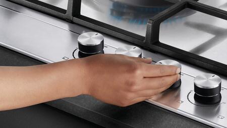 Fisher & Paykel 36" Series 7 5 Burner Gas Cooktop