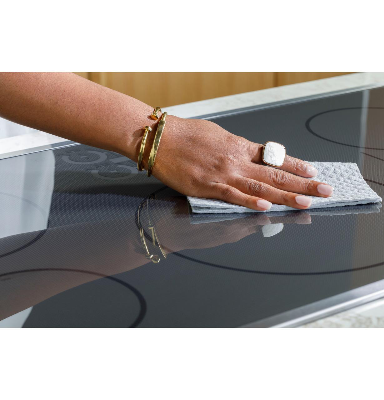 Cafe CAFÉ™ Series ENERGY STAR® 30" Built-In Touch Control Induction Cooktop