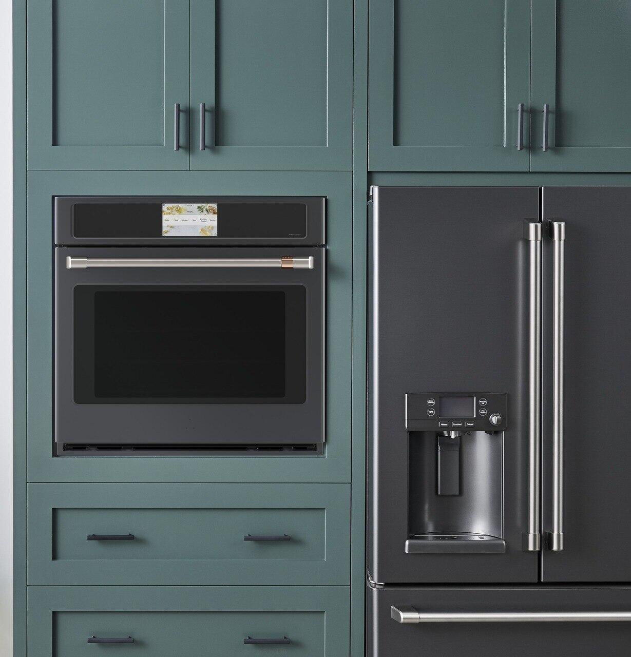 Cafe CAFÉ™ Professional Series 30" Smart Built-In Convection Single Wall Oven