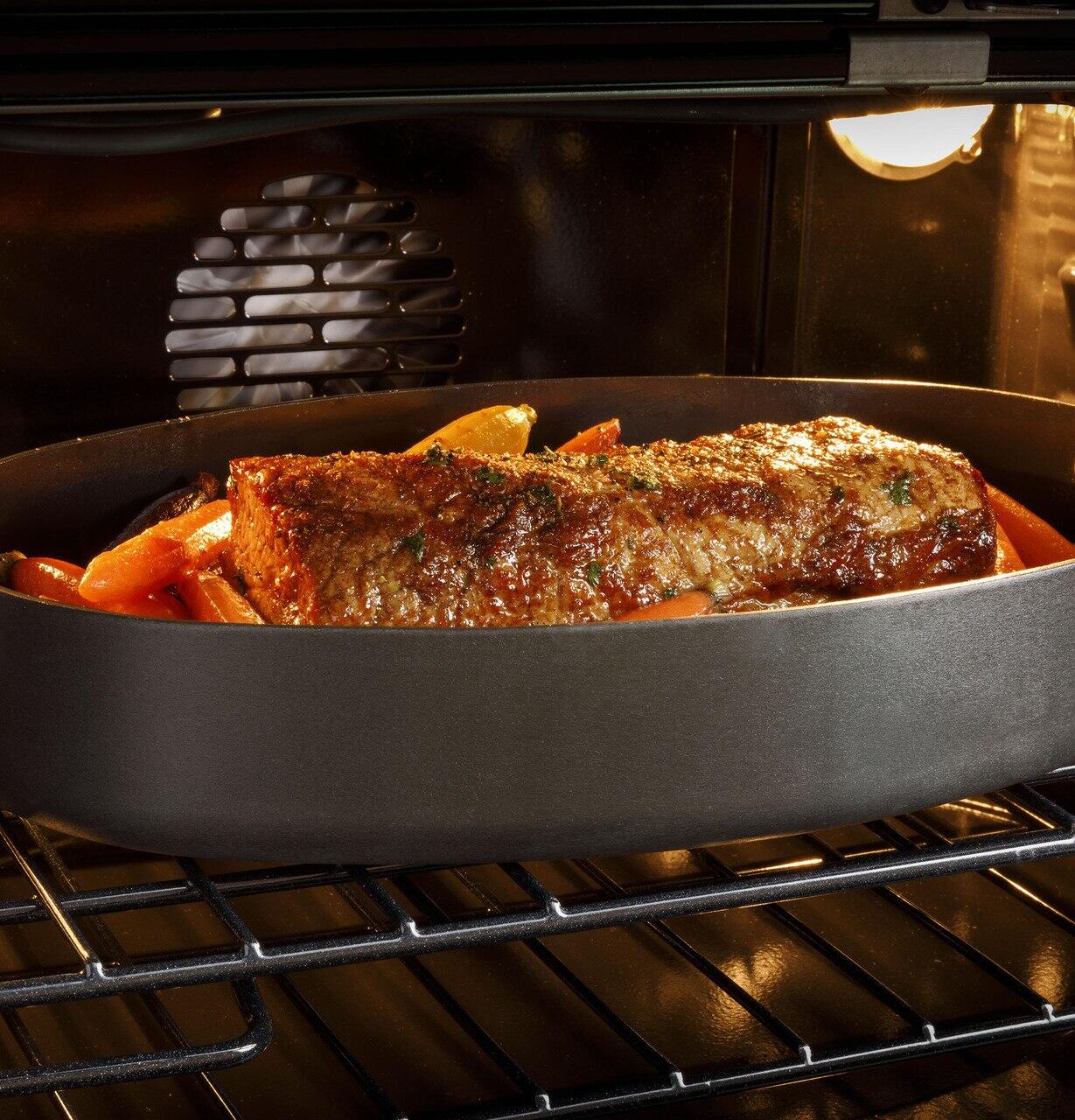 Cafe CAFÉ™ 30" Duo Smart Single Wall Oven in Platinum Glass