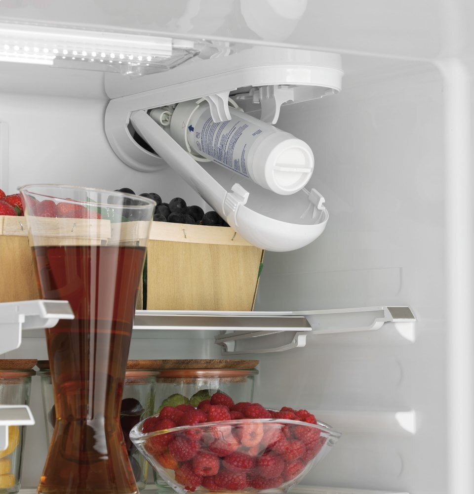 Cafe CAFÉ™ ENERGY STAR® 18.6 Cu. Ft. Counter-Depth French-Door Refrigerator