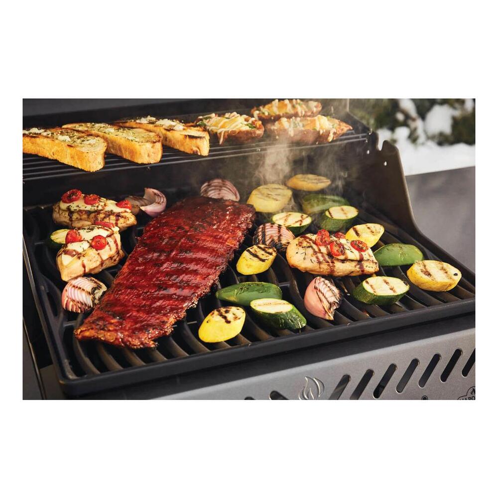 Napoleon Freestyle" 365 3-Burner, Gas Grill , Propane, Graphite Grey