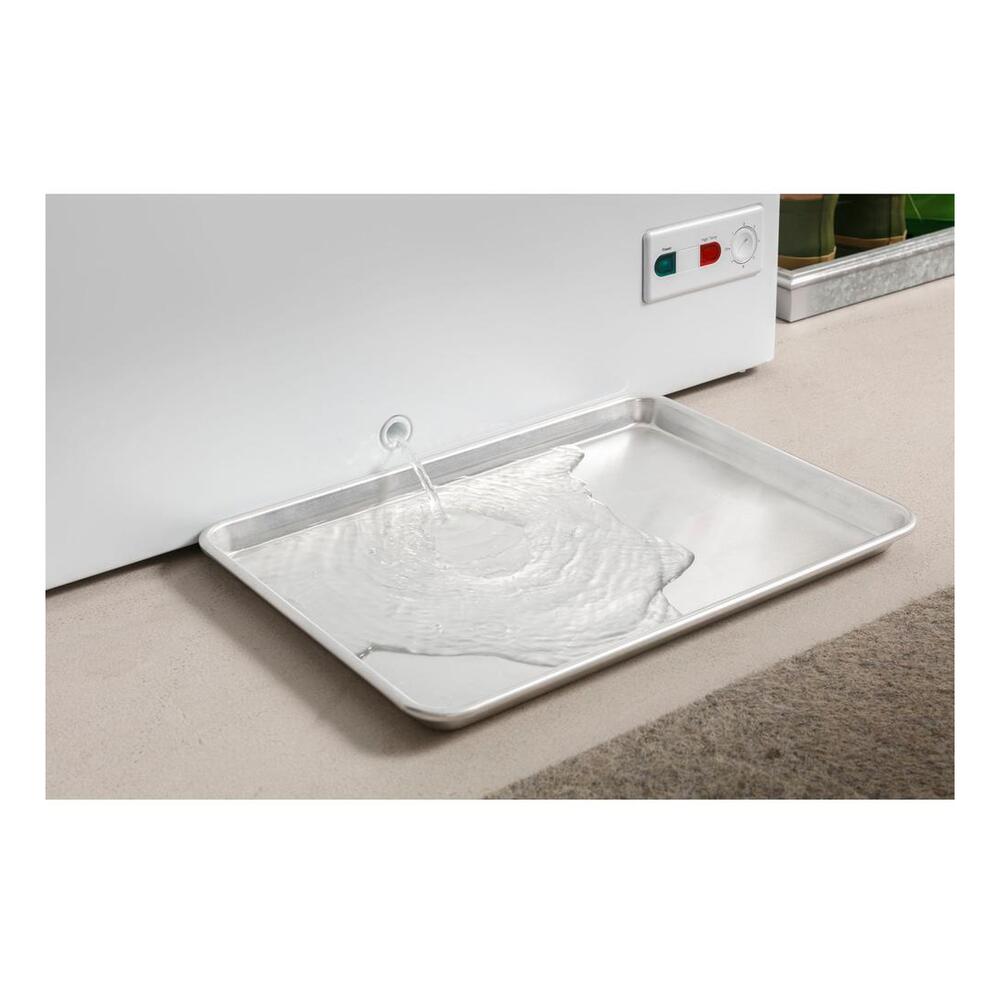 GE GE® 10.7 Cu. Ft. Manual Defrost Chest Freezer