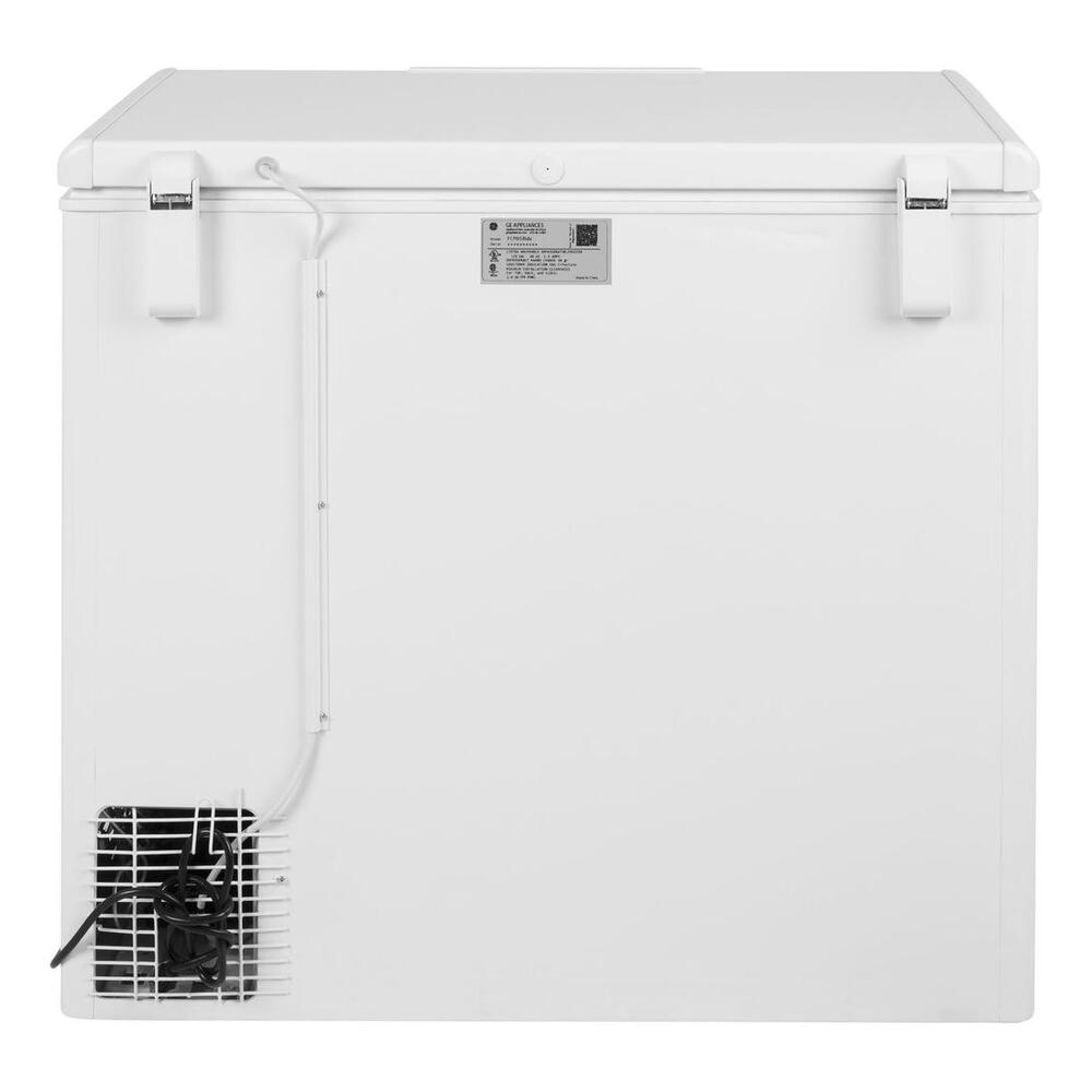 GE GE 8.8 Cu. Ft. Manual Defrost Chest Freezer