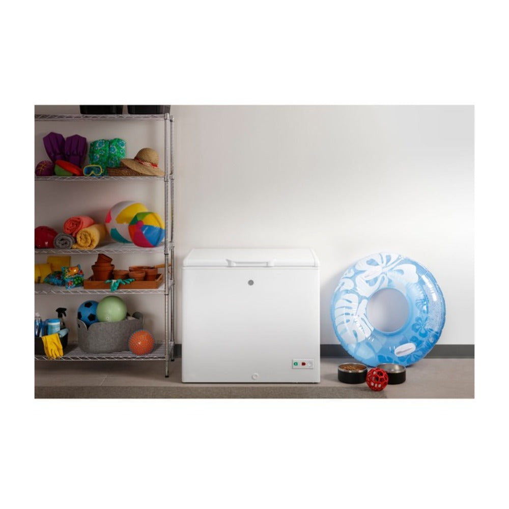 GE GE 8.8 Cu. Ft. Manual Defrost Chest Freezer