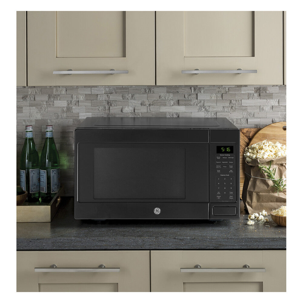 GE GE® 1.6 Cu. Ft. Countertop Microwave Oven