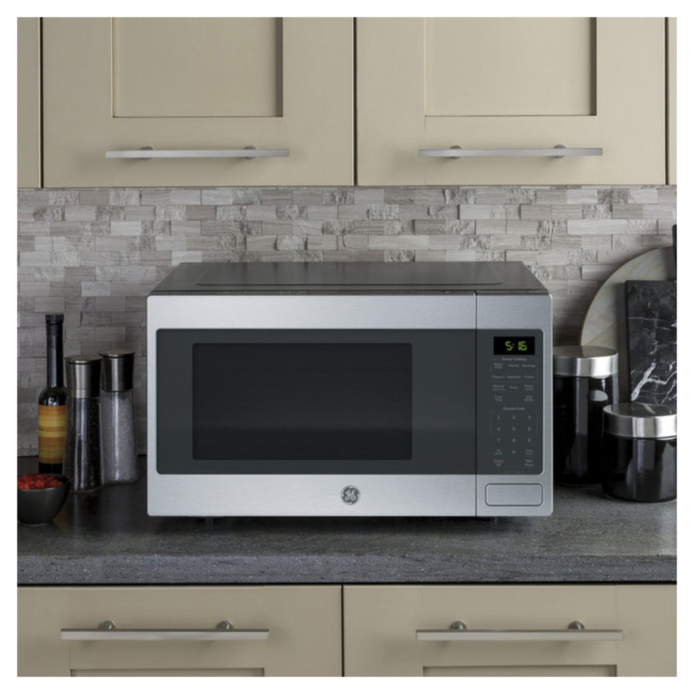 GE GE® 1.6 Cu. Ft. Countertop Microwave Oven