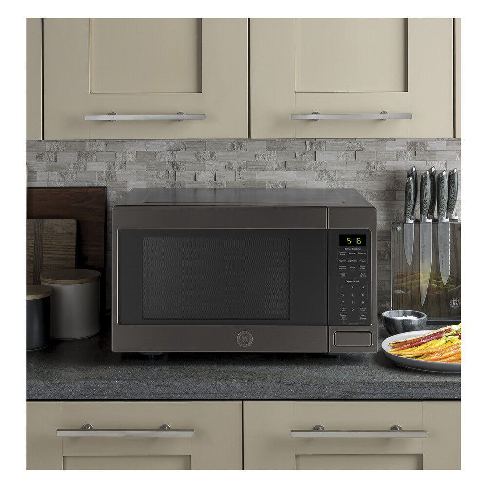 GE GE® 1.6 Cu. Ft. Countertop Microwave Oven