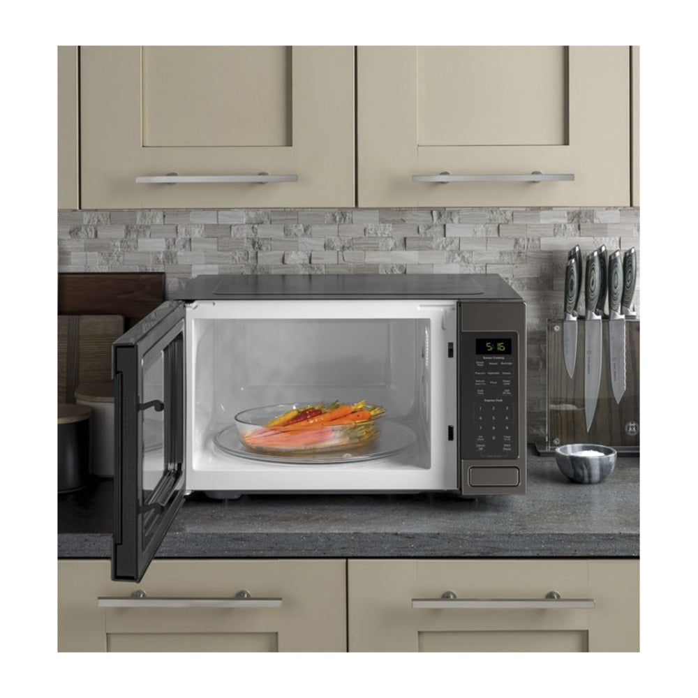 GE GE® 1.6 Cu. Ft. Countertop Microwave Oven