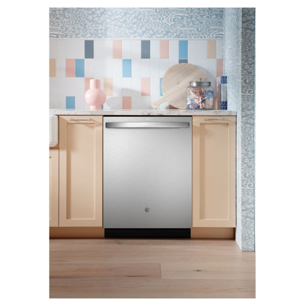 GE GE® ENERGY STAR® Fingerprint Resistant Top Control with Stainless Steel Interior