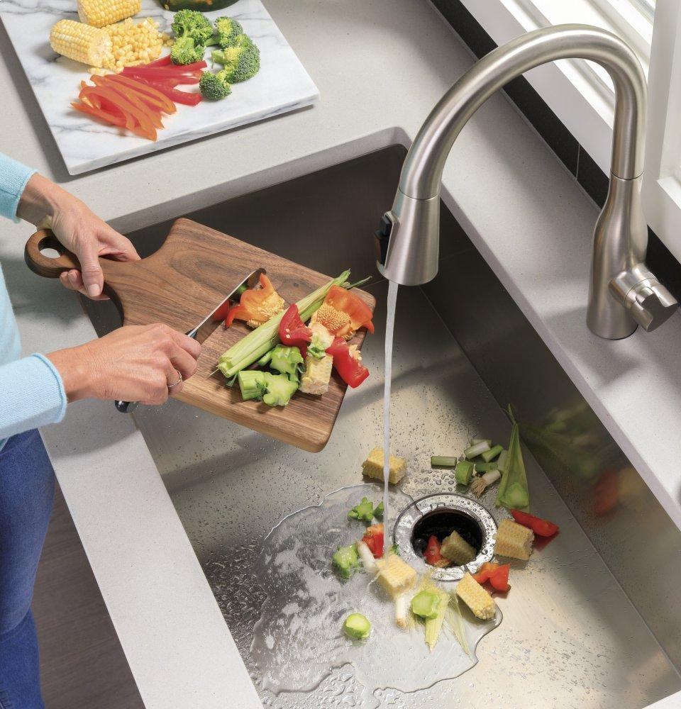 GE GE DISPOSALL® 3/4 HP Continuous Feed Garbage Disposer - Non-Corded