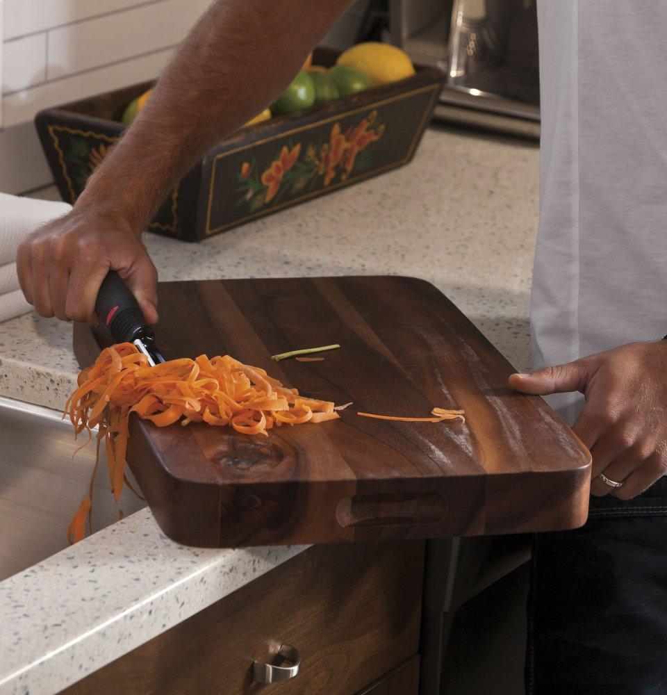 GE GE DISPOSALL® 3/4 HP Continuous Feed Garbage Disposer - Non-Corded