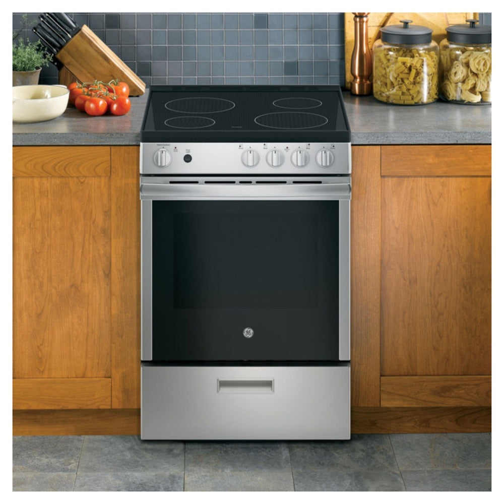 GE GE® ENERGY STAR® 24" Free-Standing/Slide-in Front Control Range with Steam Clean