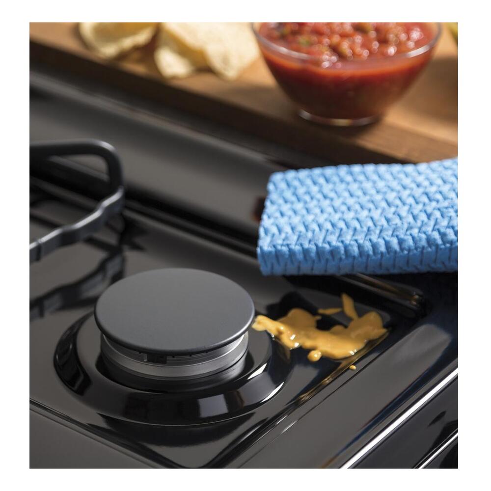 GE GE® 30" Free-Standing Front Control Gas Range