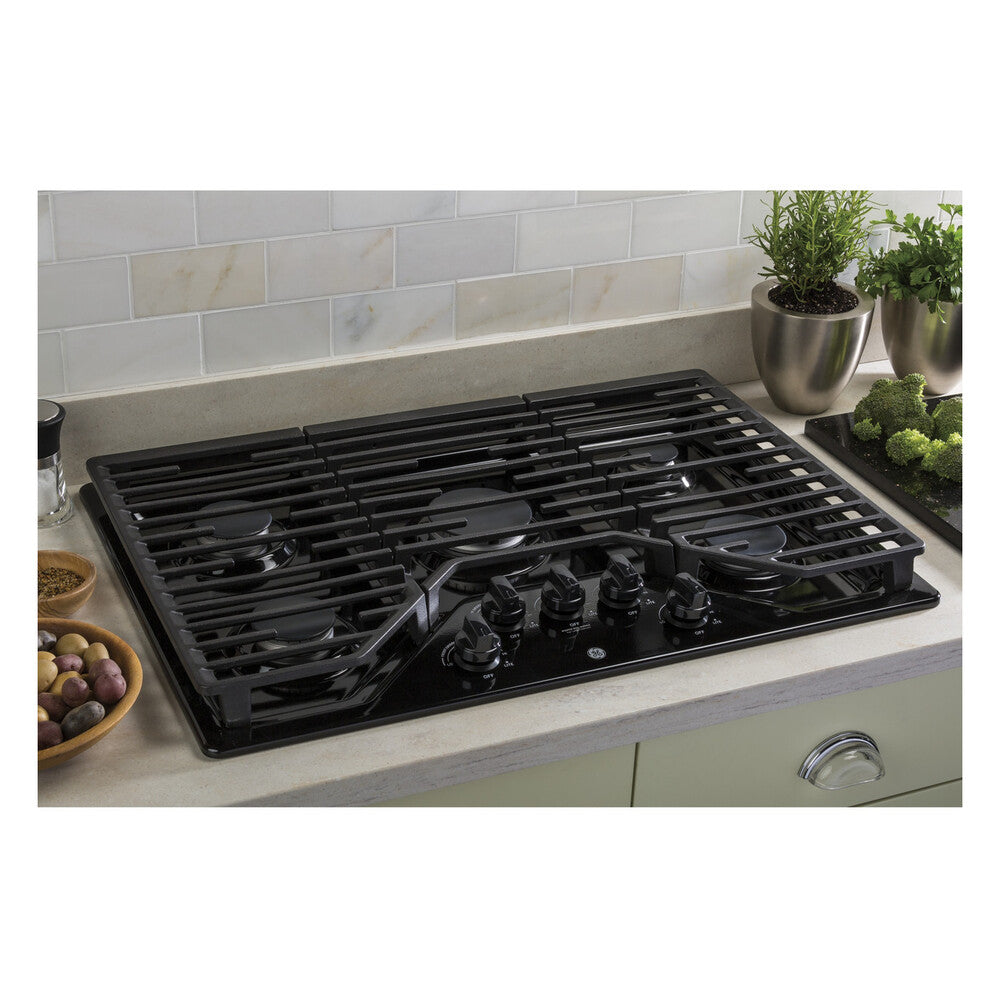 GE GE® 30" Built-In Gas Cooktop with 5 Burners and Dishwasher Safe Grates
