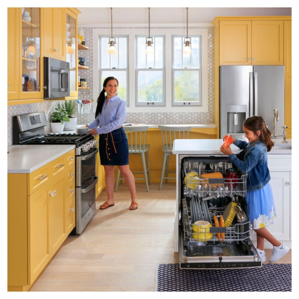 GE GE® 1.7 Cu. Ft. Over-the-Range Sensor Fingerprint Resistant Microwave Oven