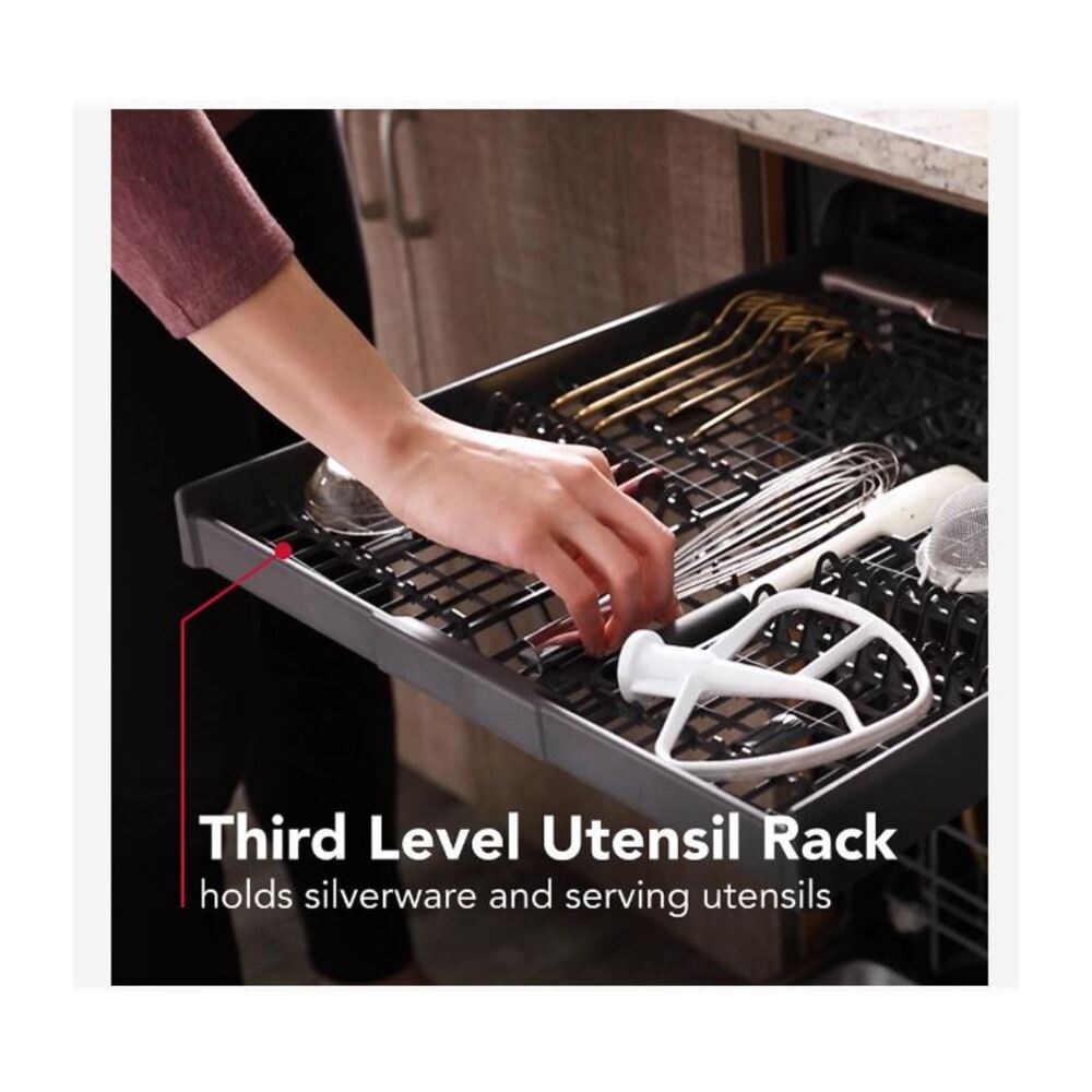 KitchenAid KitchenAid® Third Level Utensil Rack Dishwasher with 30+ Total Wash Jets in Prin