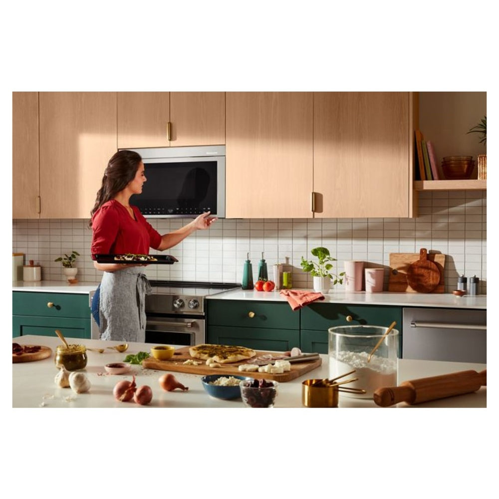 KitchenAid KitchenAid® Multifunction Over-the-Range Oven with Flush Built-In Design