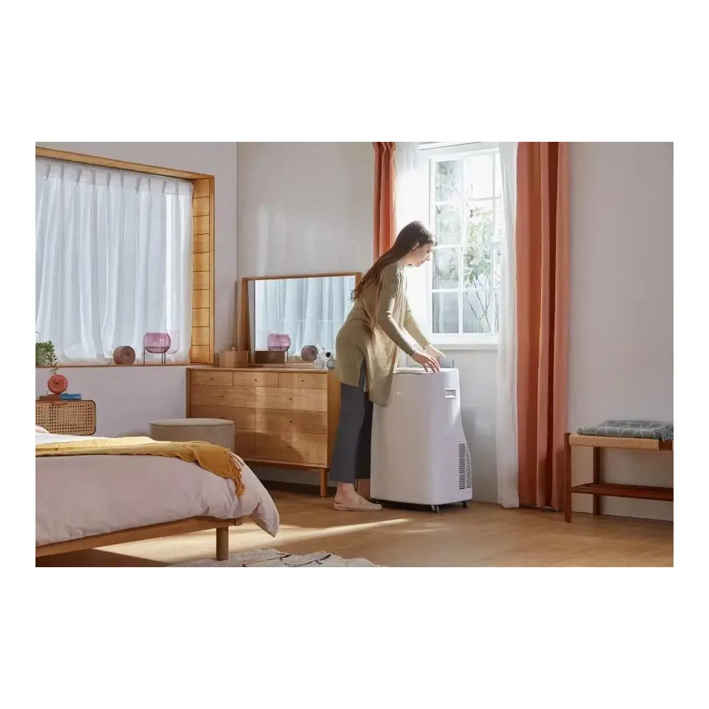 LG 6,000 BTU (SACC) / 14,000 BTU (ASHRAE) Portable Air Conditioner  Cools Up To 250