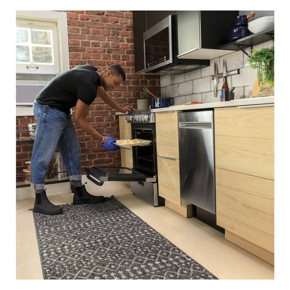 Haier Haier ENERGY STAR® 24" 2.9 Cu. Ft. Electric Range