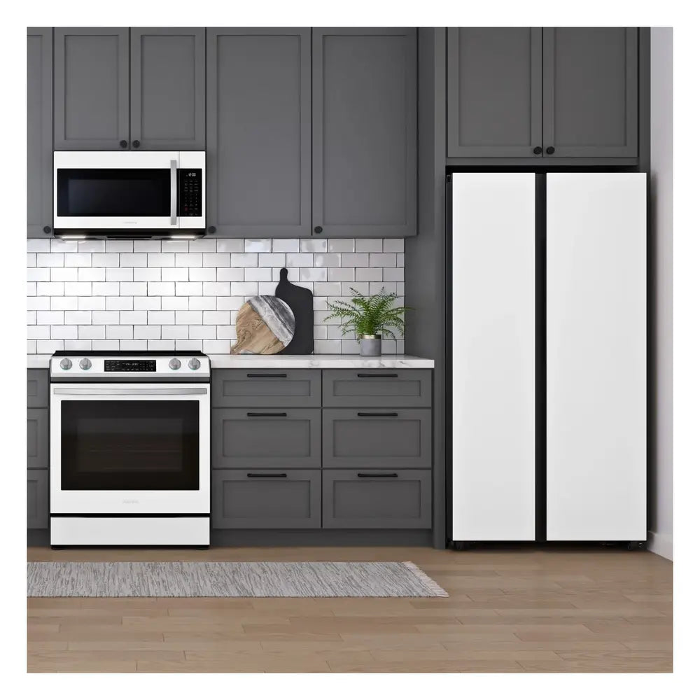Samsung Bespoke Side-by-Side 28 cu. ft. Refrigerator with Beverage Center™ in White Glas