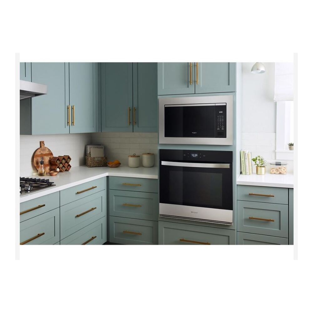 Whirlpool 2.2 cu. ft. Sensor Cooking Microwave