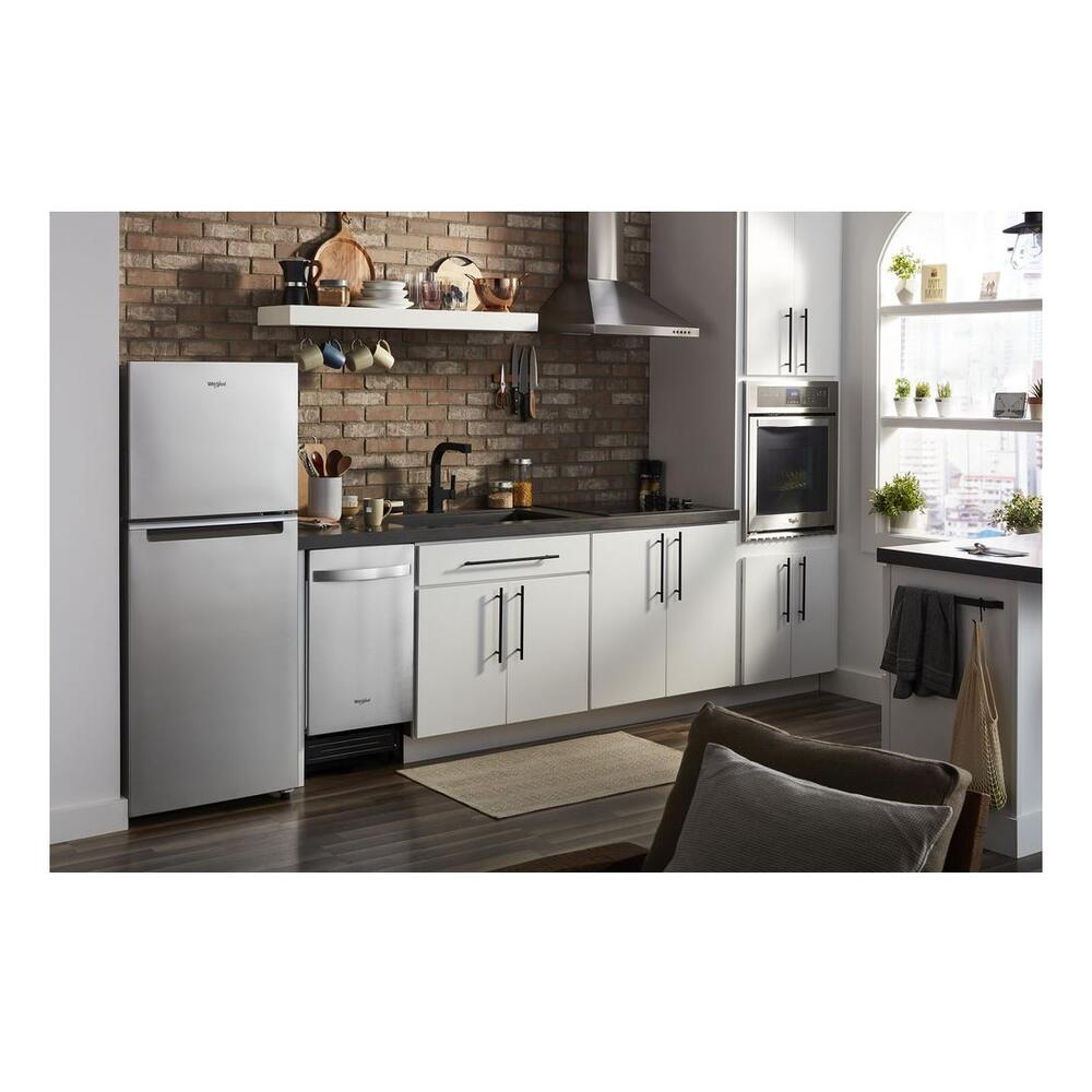 Whirlpool 24-inch Wide Top-Freezer Refrigerator - 11.6 cu. ft.