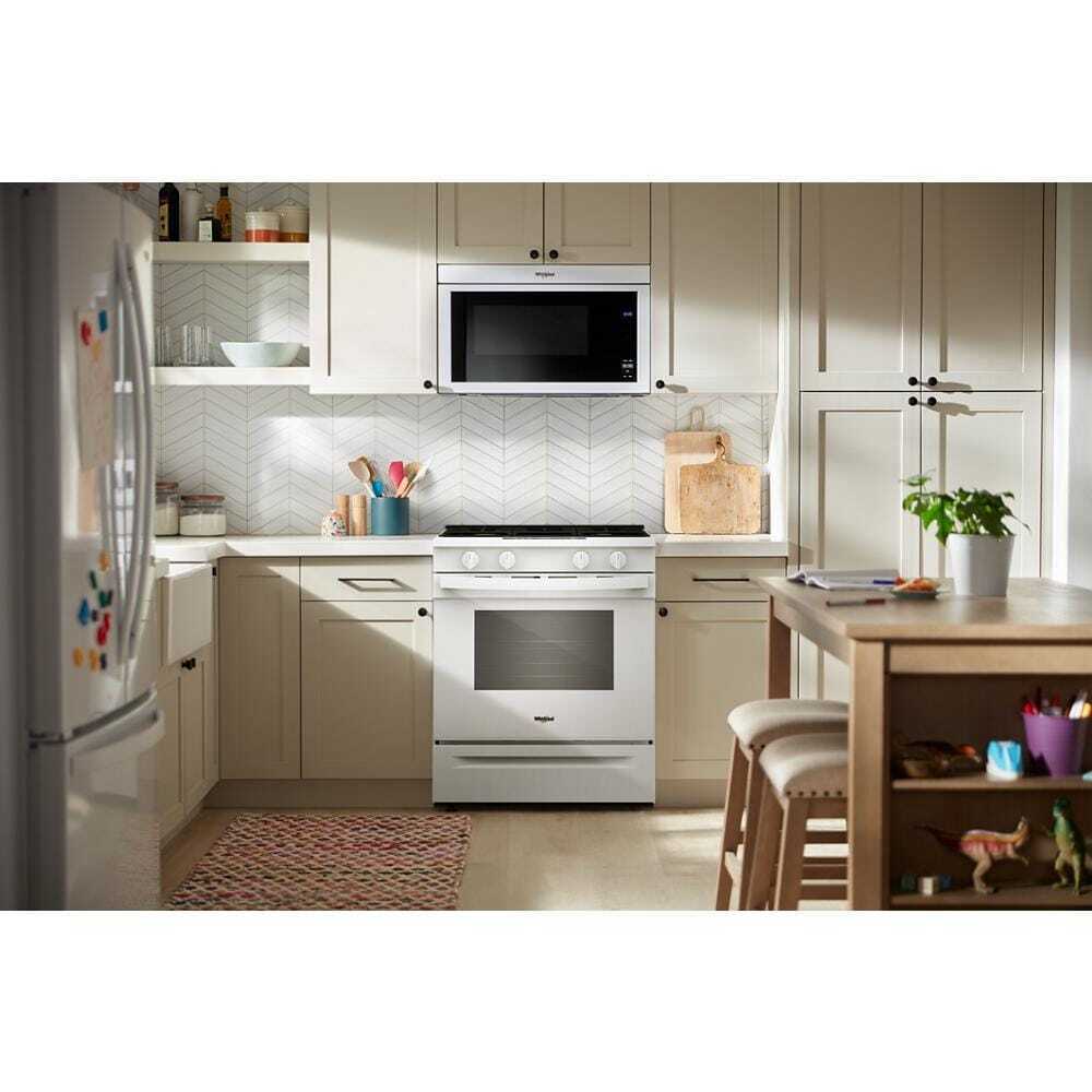 Whirlpool 30-inch Gas Smart Range with Air Cooking Technology and Steam Clean