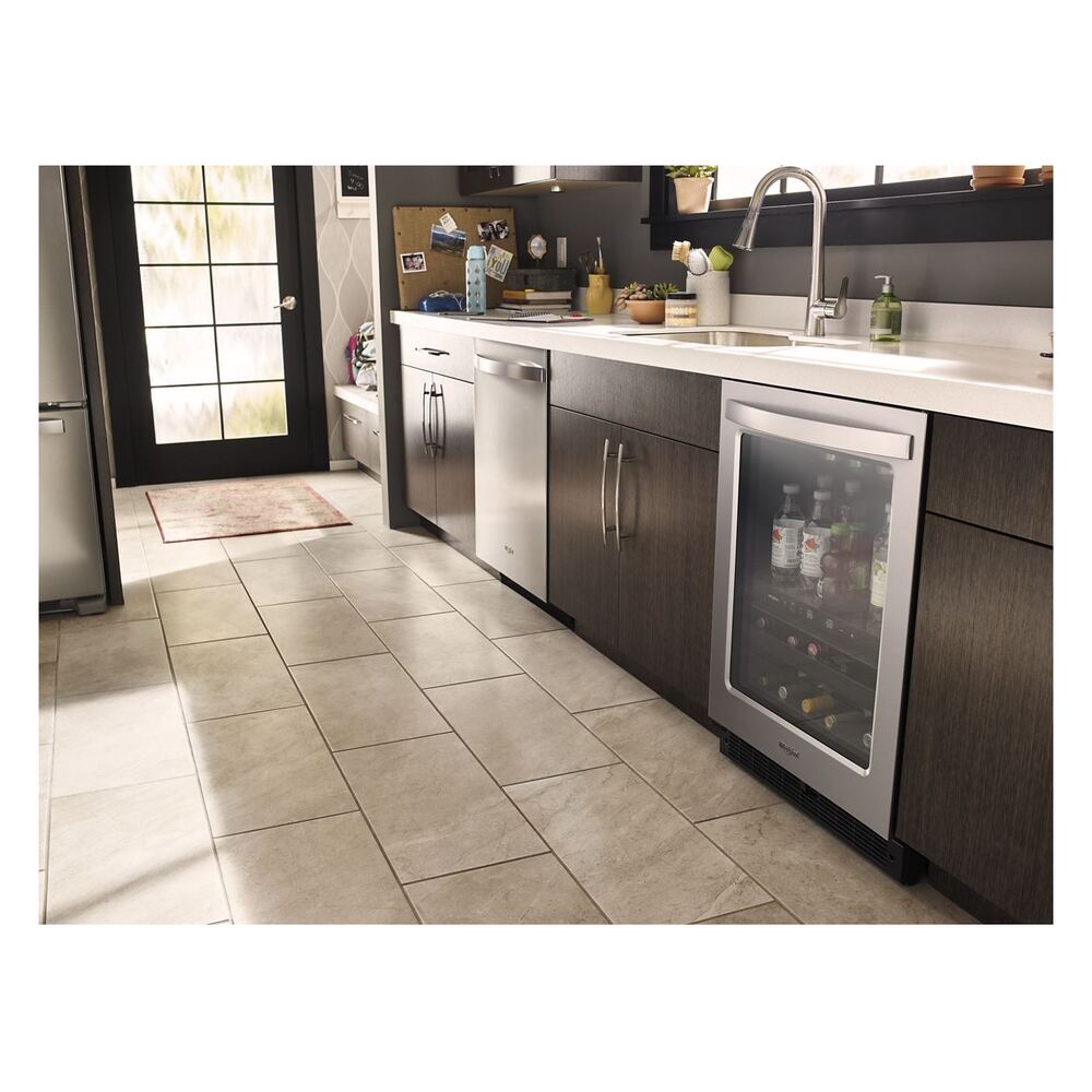 Whirlpool 24-inch Wide Undercounter Beverage Center - 5.2 cu. ft.